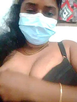 Snapshot of boosypussy chatting on April 8, 2026, 10:43 pm boosypussy online show from April 8, 2026, 10:43 pm