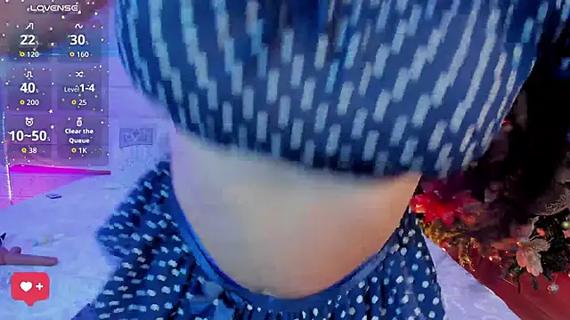 Snapshot of KamileBlake chatting on November 5, 2025, 4:34 am KamileBlake online show from November 5, 2025, 4:34 am