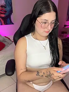 Celestee69 online show from November 11, 2025, 7:47 pm