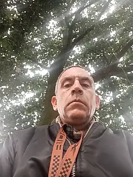 albert guzmann online show from October 29, 2025, 11:45 am
