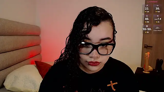 Snapshot of Tiffany-Giil chatting on September 26, 2025, 3:38 pm Tiffany-Giil online show from September 26, 2025, 3:38 pm