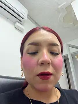 Mia Juicyberry online show from January 11, 2026, 12:26 am