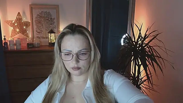 marrygrayes online show from February 7, 2025, 9:37 pm