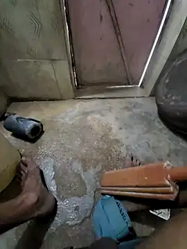 Naveen9100Unity online show from April 14, 2026, 12:11 pm