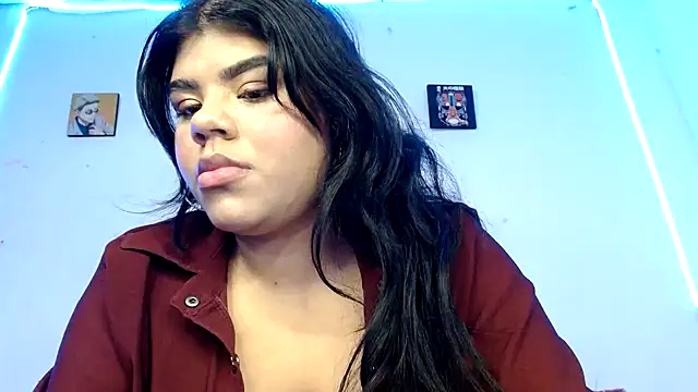 samantha-pettie online show from May 27, 2026, 11:02 pm