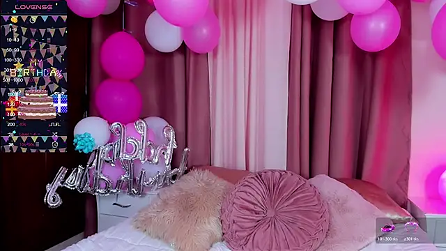 Snapshot of amy_innocent_1 chatting on November 26, 2025, 8:43 pm amy innocent 1 online show from November 26, 2025, 8:43 pm