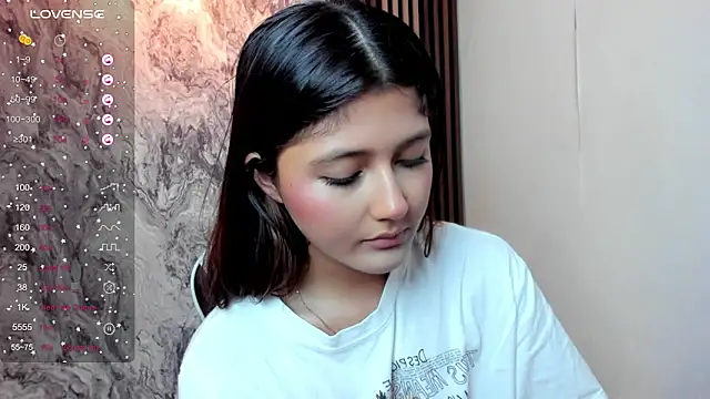 Snapshot of amy_innocent_1 chatting on February 4, 2026, 8:03 pm amy innocent 1 online show from February 4, 2026, 8:03 pm