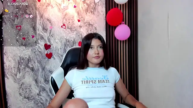 Snapshot of amy_innocent_1 chatting on February 16, 2026, 8:49 pm amy innocent 1 online show from February 16, 2026, 8:49 pm