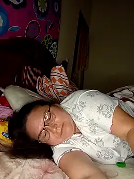 Kasandra 000 online show from May 10, 2026, 9:47 am