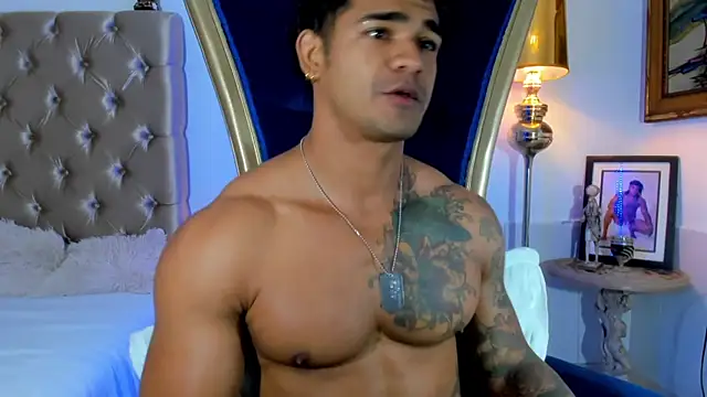 antonio  444 online show from September 19, 2025, 7:32 am