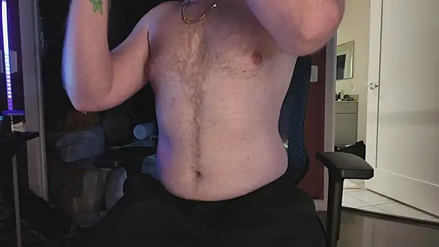 Snapshot of twunkdean chatting on February 13, 2026, 5:09 pm twunkdean online show from February 13, 2026, 5:09 pm