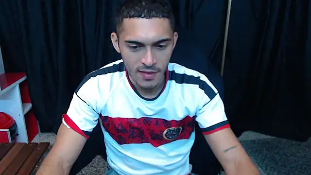 Derek Storm  online show from November 21, 2025, 10:58 am