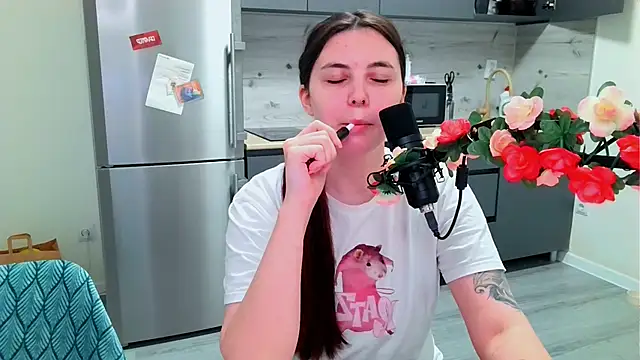 peachyness online show from January 6, 2026, 4:43 pm