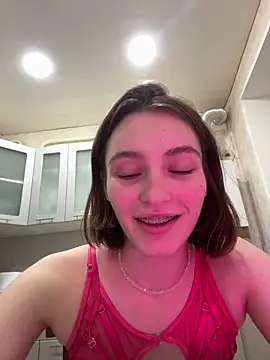 Snapshot of ZariaFlame chatting on November 14, 2025, 10:18 pm ZariaFlame online show from November 14, 2025, 10:18 pm