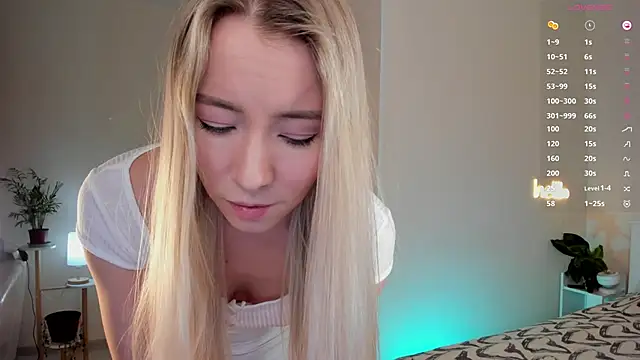 Snapshot of DanaCandy chatting on November 27, 2025, 10:34 pm DanaCandy online show from November 27, 2025, 10:34 pm