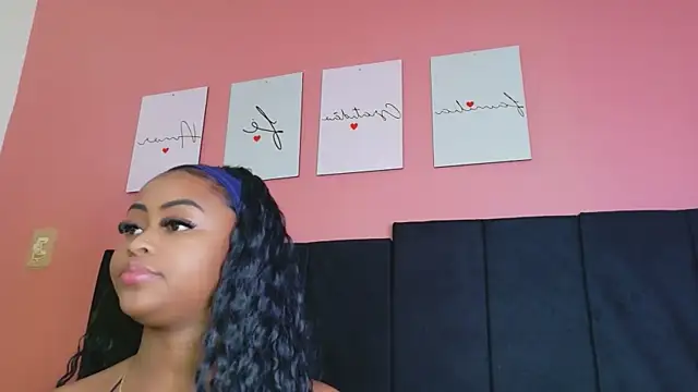 MySugarmoomy online show from June 4, 2026, 4:07 am