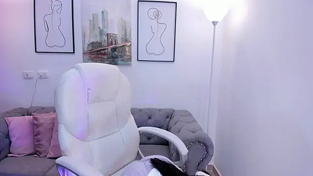 miranda crawfor online show from March 7, 2026, 8:17 pm