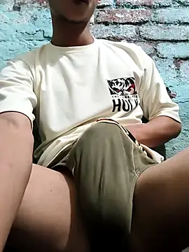 Snapshot of agra_playboy chatting on October 11, 2025, 4:12 am agra playboy online show from October 11, 2025, 4:12 am