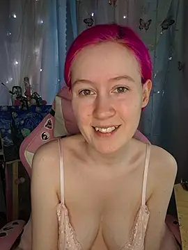 Fuzzy Unicorn online show from April 14, 2026, 9:59 am