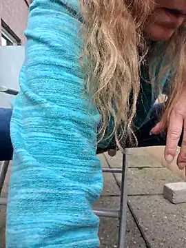 HotWifeLyn68 online show from November 4, 2025, 12:26 pm