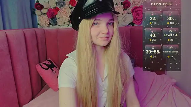 Snapshot of AnimeAlica18 chatting on November 12, 2025, 10:15 am AnimeAlica18 online show from November 12, 2025, 10:15 am