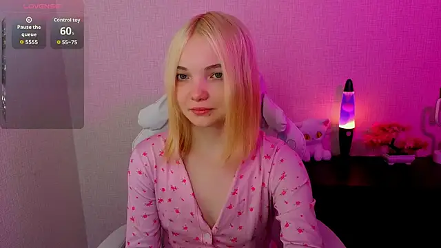 Snapshot of AnimeAlica18 chatting on February 24, 2026, 3:48 am AnimeAlica18 online show from February 24, 2026, 3:48 am