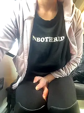 eli5566 online show from November 29, 2025, 9:56 am