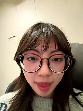 xuannv0000 online show from January 9, 2026, 7:48 pm