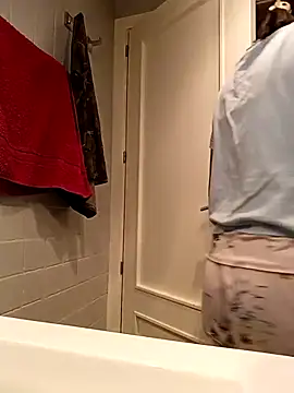 Flacidas online show from November 3, 2025, 8:04 am