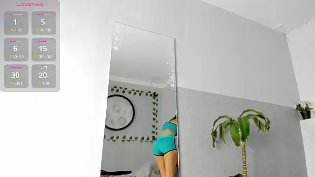 Snapshot of klariz09 chatting on February 10, 2026, 8:02 pm klariz09 online show from February 10, 2026, 8:02 pm