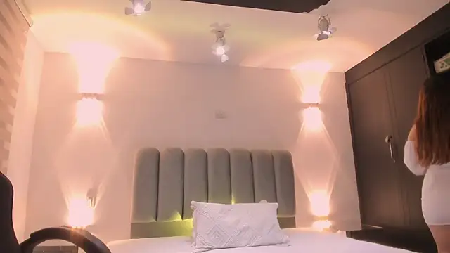 AlliceLover online show from January 9, 2026, 11:13 am