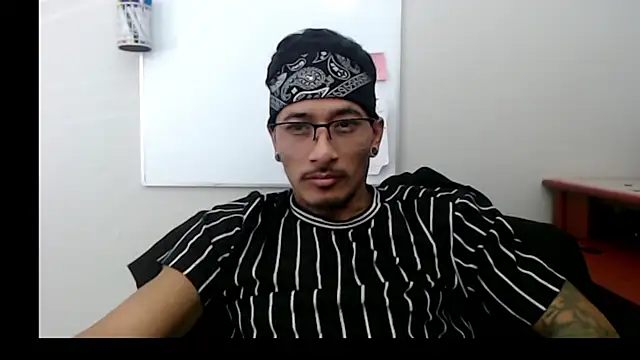 Snapshot of tanjir020 chatting on February 5, 2026, 9:41 pm tanjir020 online show from February 5, 2026, 9:41 pm