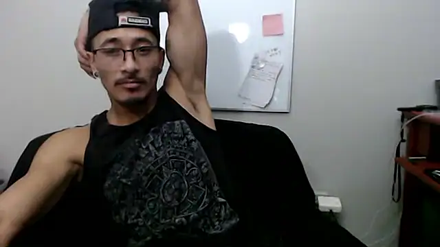 Snapshot of tanjir020 chatting on February 8, 2026, 5:33 am tanjir020 online show from February 8, 2026, 5:33 am