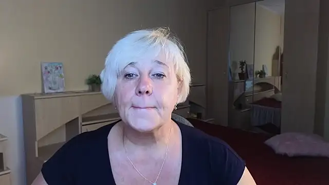 Snapshot of Milana_Milky chatting on September 19, 2025, 4:58 am Milana Milky online show from September 19, 2025, 4:58 am