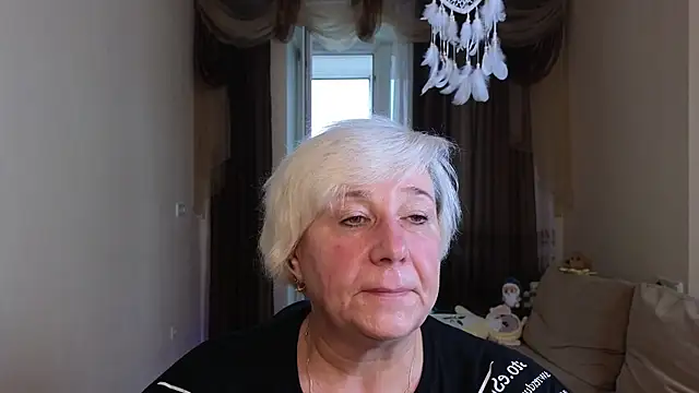 Snapshot of Milana_Milky chatting on October 17, 2025, 4:59 am Milana Milky online show from October 17, 2025, 4:59 am