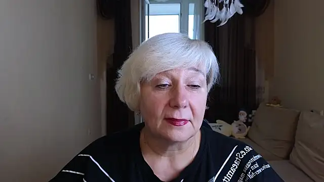 Snapshot of Milana_Milky chatting on October 19, 2025, 6:03 am Milana Milky online show from October 19, 2025, 6:03 am
