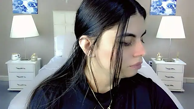 Snapshot of maddissonivanova chatting on September 25, 2025, 7:17 pm maddissonivanova online show from September 25, 2025, 7:17 pm