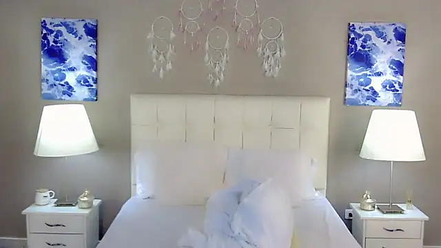 Snapshot of maddissonivanova chatting on September 26, 2025, 7:18 pm maddissonivanova online show from September 26, 2025, 7:18 pm