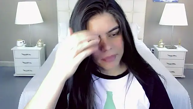 Snapshot of maddissonivanova chatting on October 1, 2025, 7:42 pm maddissonivanova online show from October 1, 2025, 7:42 pm