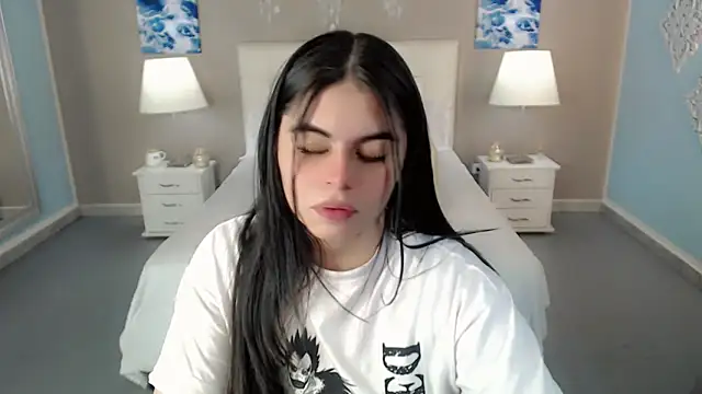 Snapshot of maddissonivanova chatting on October 11, 2025, 7:23 pm maddissonivanova online show from October 11, 2025, 7:23 pm