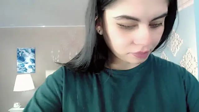 Snapshot of maddissonivanova chatting on October 14, 2025, 7:25 pm maddissonivanova online show from October 14, 2025, 7:25 pm