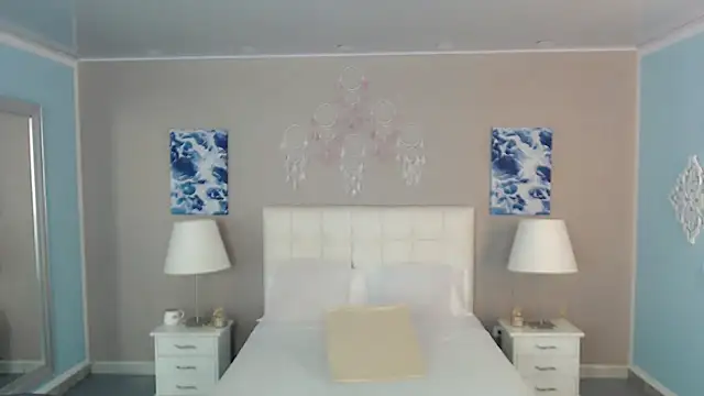 Snapshot of maddissonivanova chatting on October 17, 2025, 7:27 pm maddissonivanova online show from October 17, 2025, 7:27 pm