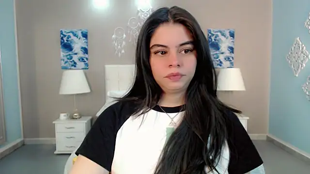 Snapshot of maddissonivanova chatting on October 24, 2025, 7:10 pm maddissonivanova online show from October 24, 2025, 7:10 pm