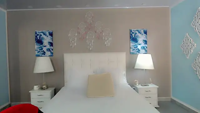 Snapshot of maddissonivanova chatting on October 27, 2025, 7:18 pm maddissonivanova online show from October 27, 2025, 7:18 pm