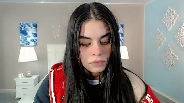 Snapshot of maddissonivanova chatting on October 29, 2025, 7:15 pm maddissonivanova online show from October 29, 2025, 7:15 pm