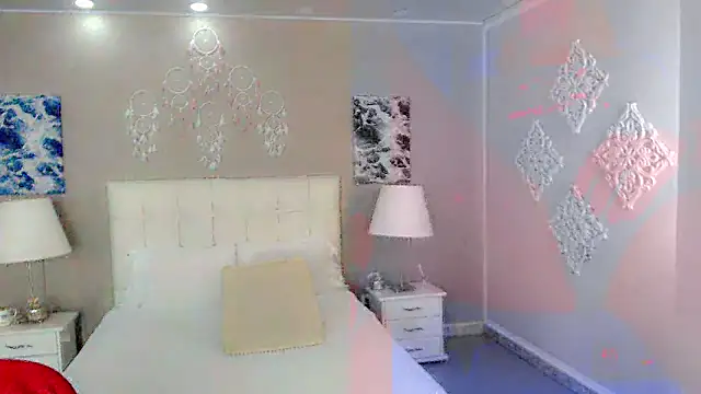 Snapshot of maddissonivanova chatting on October 31, 2025, 7:04 pm maddissonivanova online show from October 31, 2025, 7:04 pm