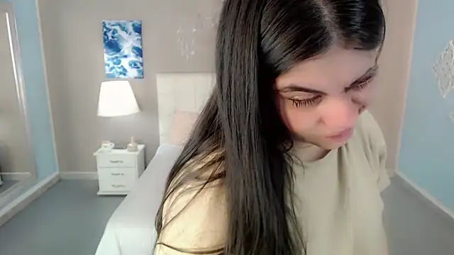 Snapshot of maddissonivanova chatting on November 17, 2025, 7:19 pm maddissonivanova online show from November 17, 2025, 7:19 pm