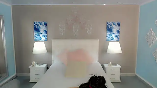 Snapshot of maddissonivanova chatting on December 20, 2025, 7:10 pm maddissonivanova online show from December 20, 2025, 7:10 pm