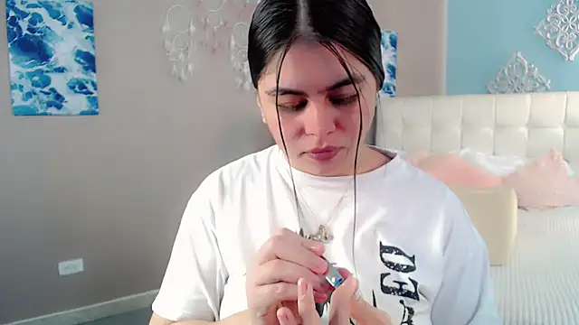 Snapshot of maddissonivanova chatting on January 13, 2026, 7:08 pm maddissonivanova online show from January 13, 2026, 7:08 pm