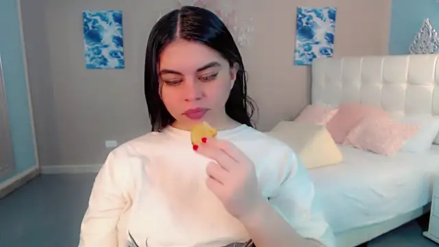 Snapshot of maddissonivanova chatting on February 14, 2026, 7:10 pm maddissonivanova online show from February 14, 2026, 7:10 pm